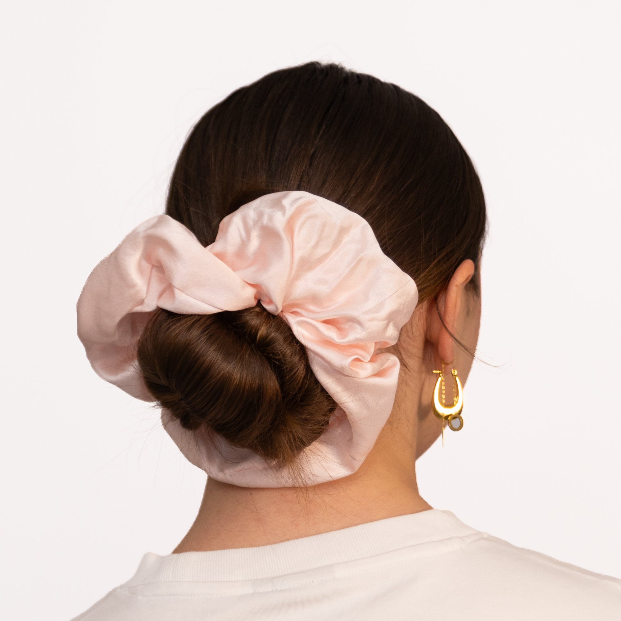 Organic Silk Oversized Scrunchie Blush Pink – LINA LENNOX