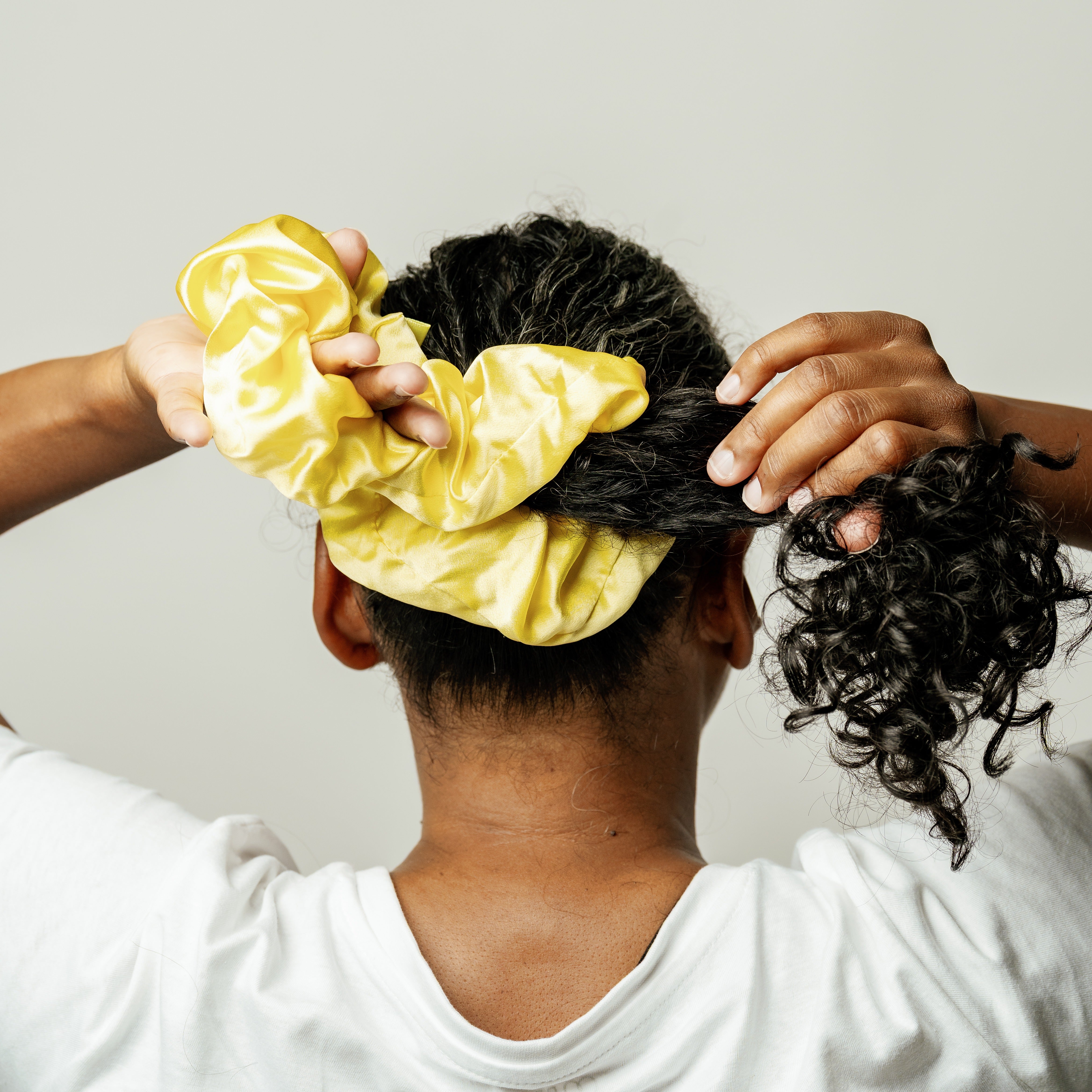 [MAMAMOO] SCRUNCHIE Solar,Moonbyul セット MAMAMOO] SCRUNCHIE Solar,Moonbyul セット Solar and Moonbyul drop